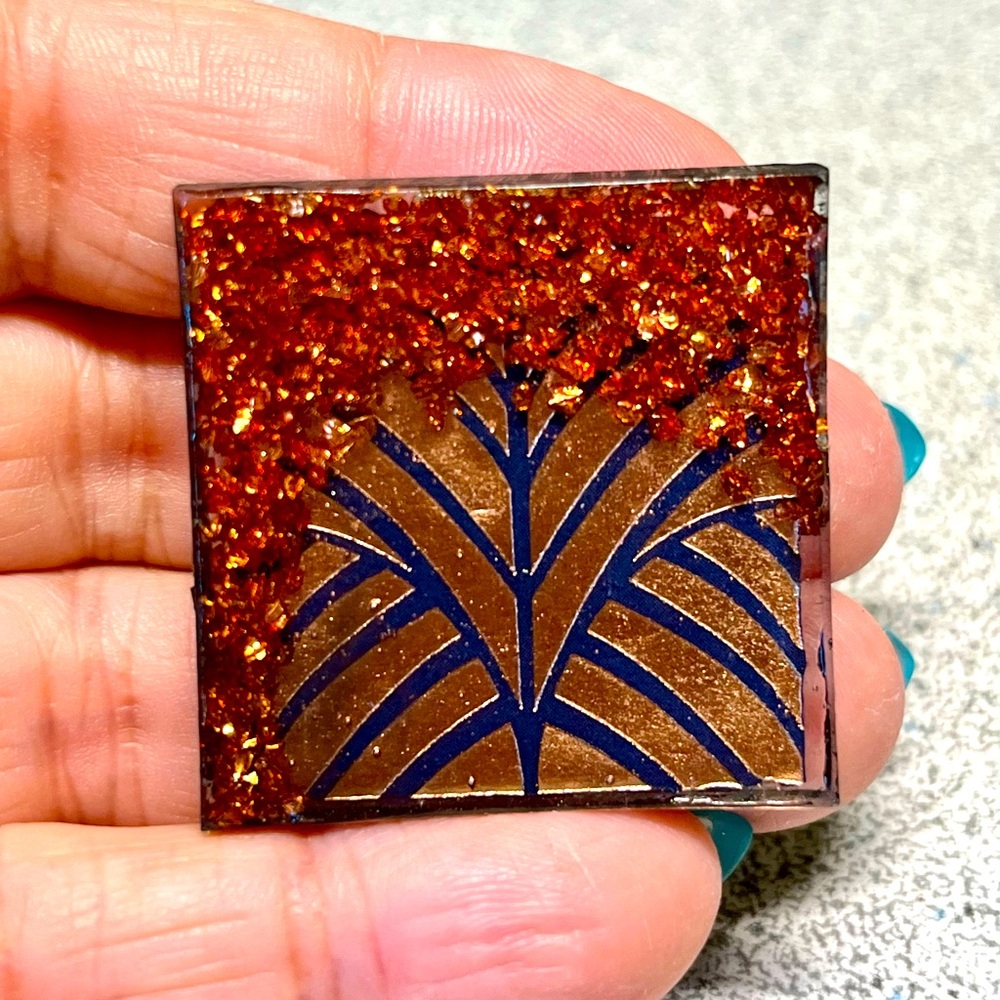2/12 Pretty artisan magnet-rose gold art deco